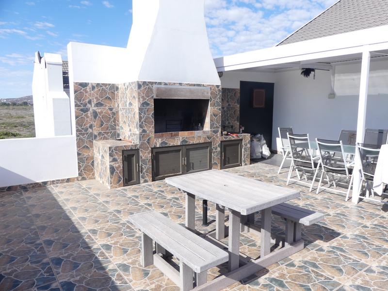 4 Bedroom Property for Sale in Golden Mile Western Cape